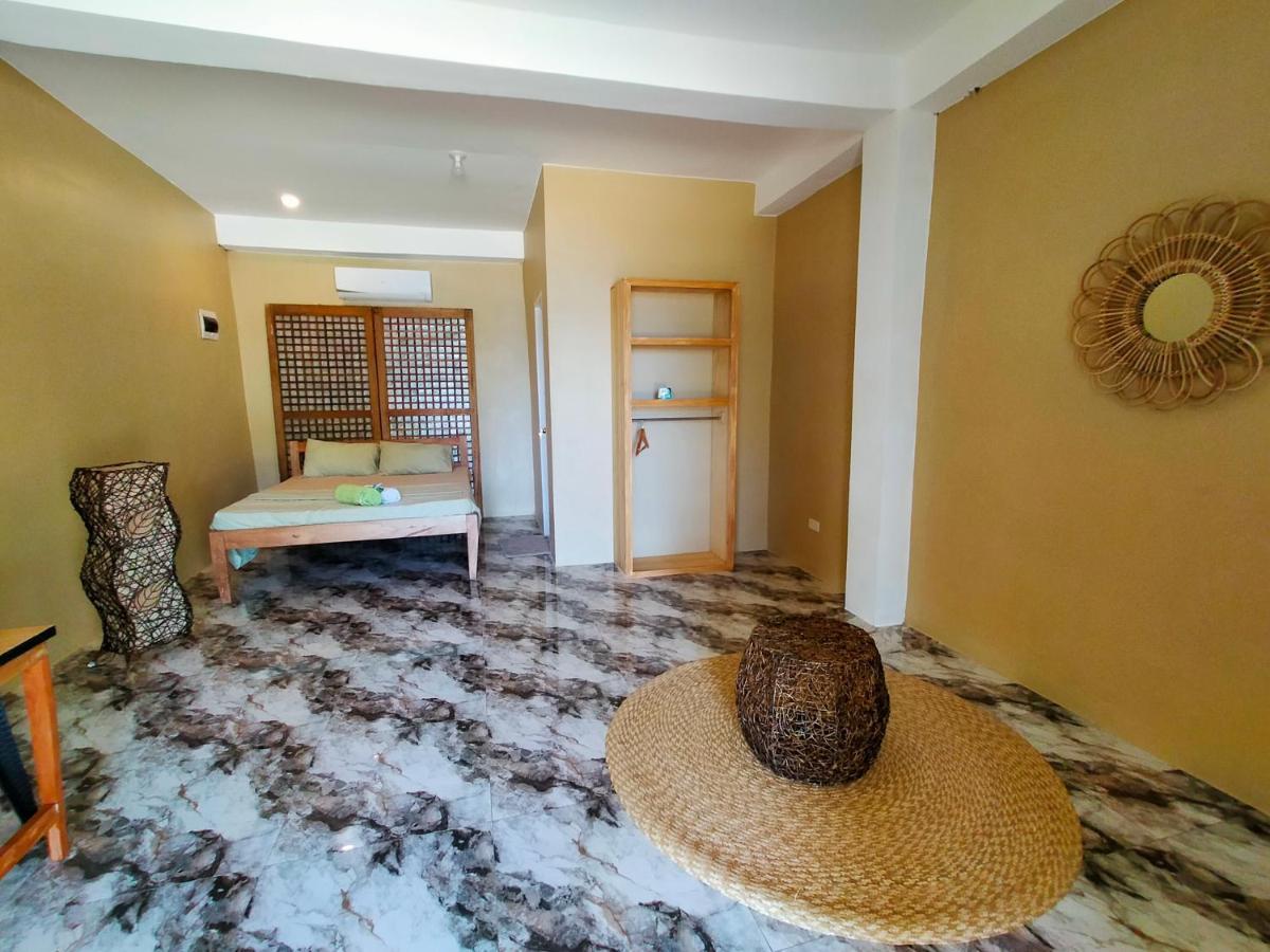 Sea U Inn Romblon Extérieur photo